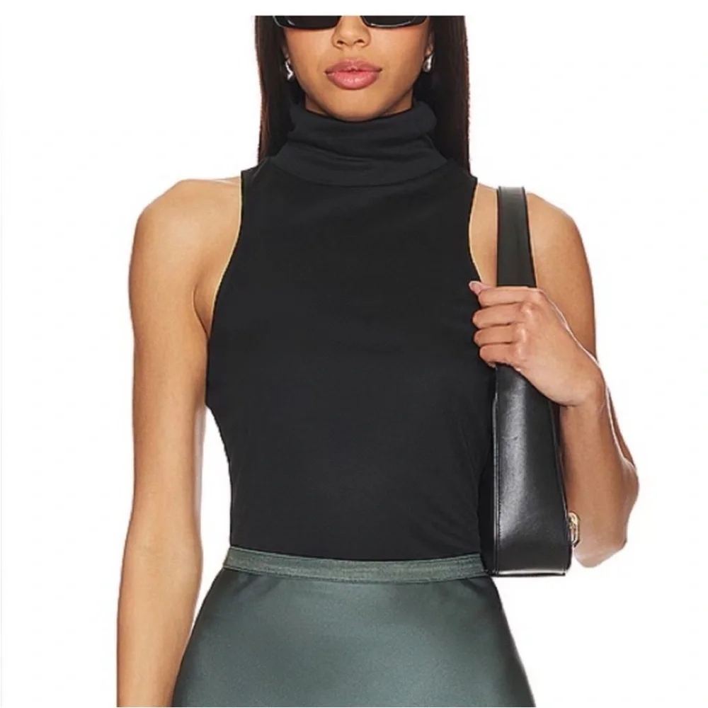 💥 HOT SALE 💥 NWT Anine Bing Black Jennie Top size Large - Picture 5 of 7